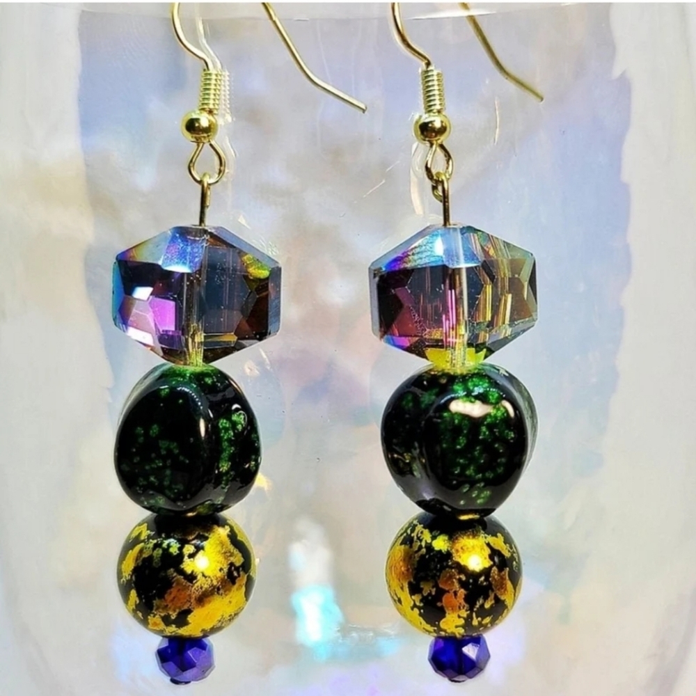 NEW! STUNNING Mystic Crystals Earrings